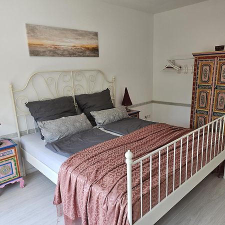 Zimmer Mit Charme Sonne Nürnberg Exterior foto