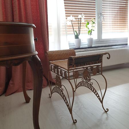 Zimmer Mit Charme Sonne Nürnberg Exterior foto