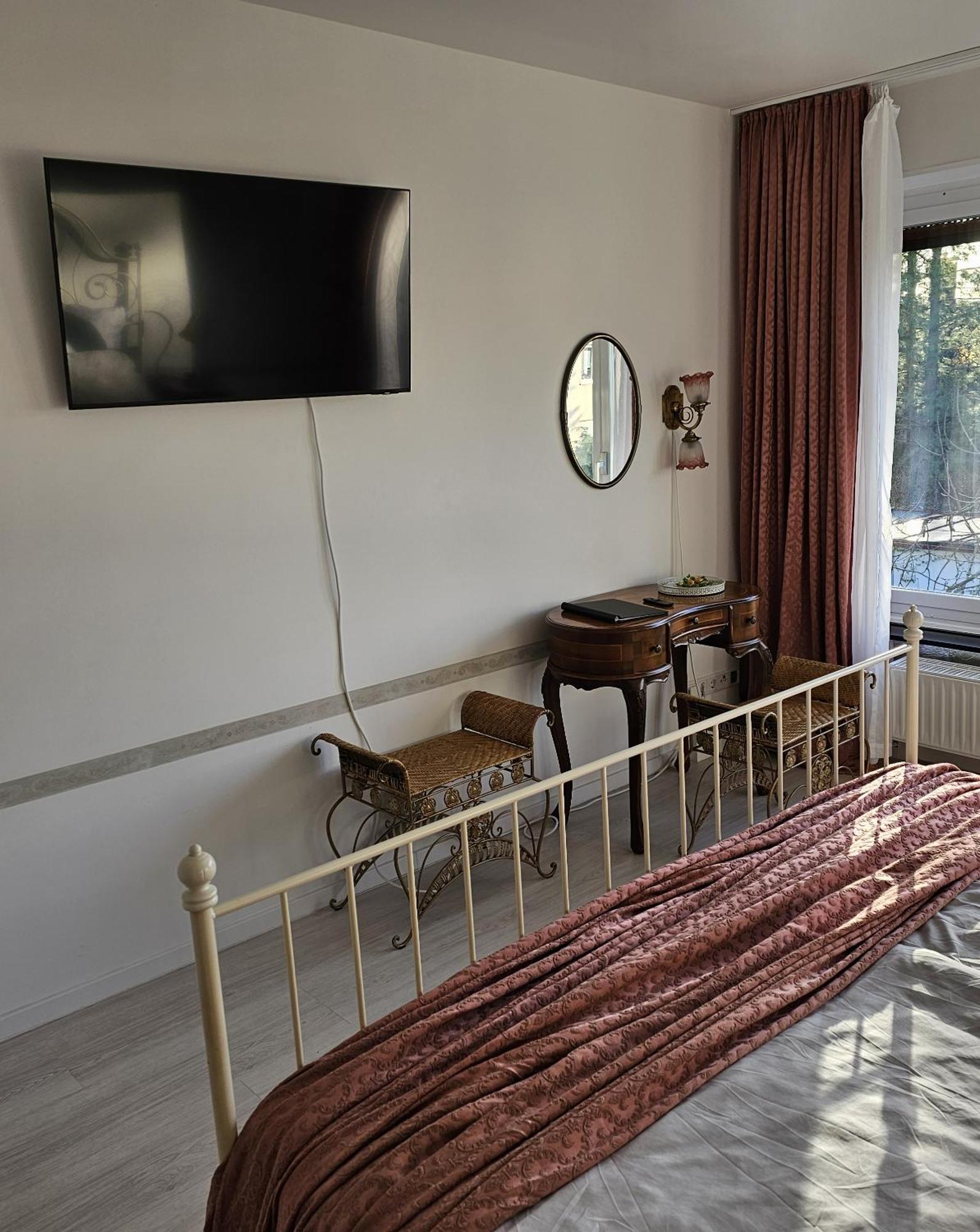 Zimmer Mit Charme Sonne Nürnberg Exterior foto
